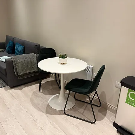 Centenary Netho - Centre Apartament