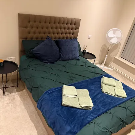 Centenary Netho - Centre Apartment *